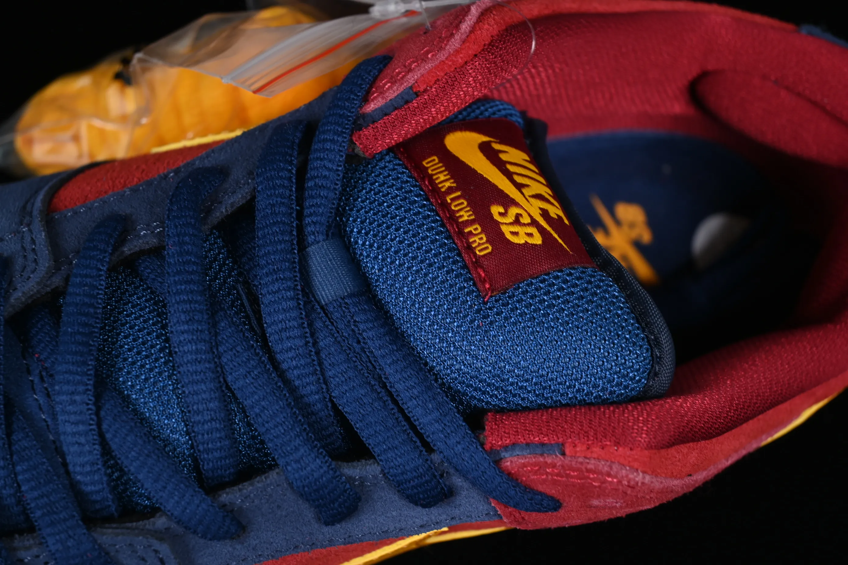 All categories Nk SB Dunk series Nk SB Dunk Low low-top skate shoes K version Nk SB Dunk Low "Barcelona" Barcelona dress color Dunk series retro low-top skate shoes DJ0606-400